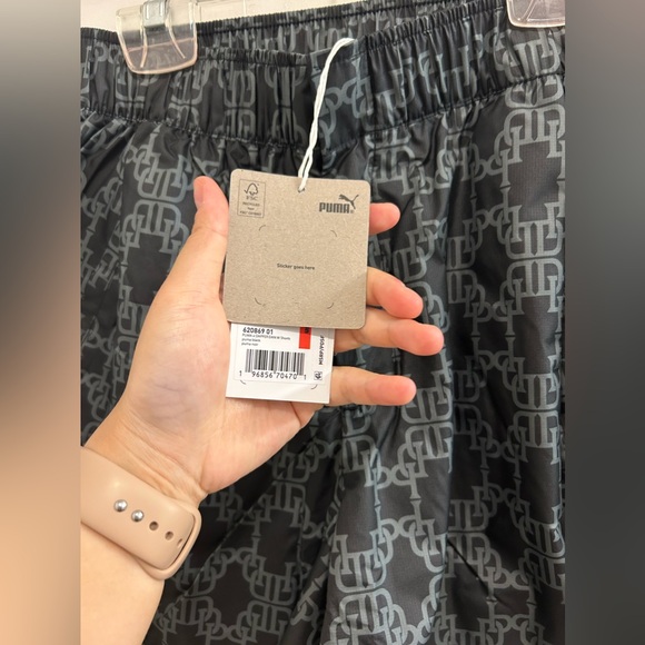 NWT Dapper Dan x Puma Women’s Shorts - Picture 6 of 10